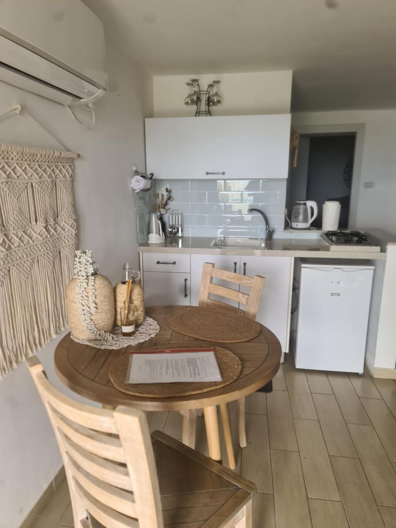 Ronit'S Place Apartment Qiryat Shemona Room photo