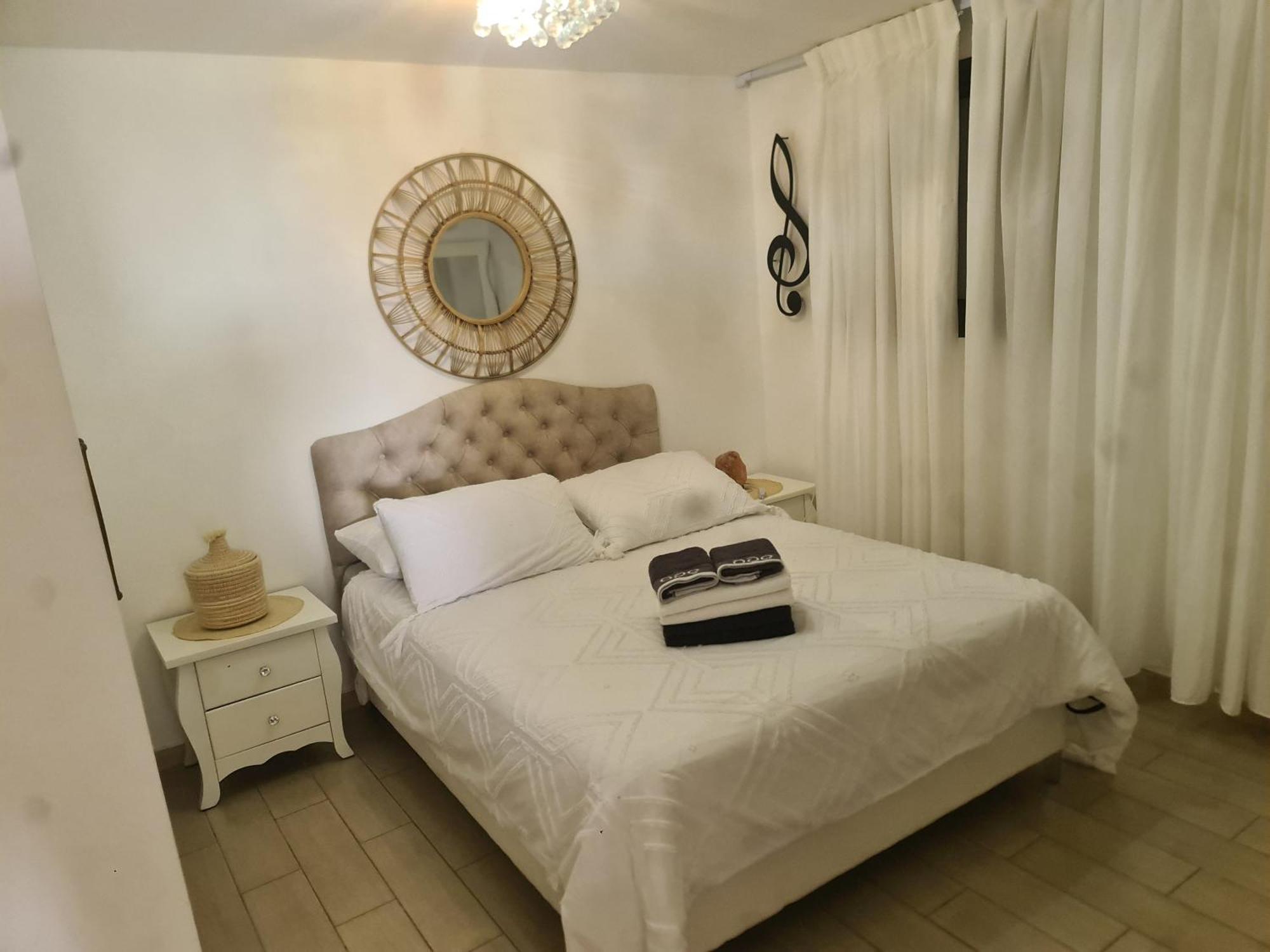 Ronit'S Place Apartment Qiryat Shemona Room photo
