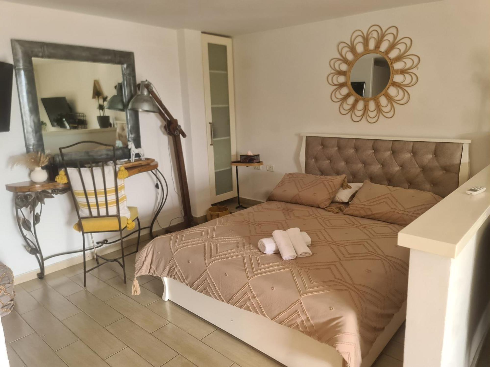 Ronit'S Place Apartment Qiryat Shemona Room photo